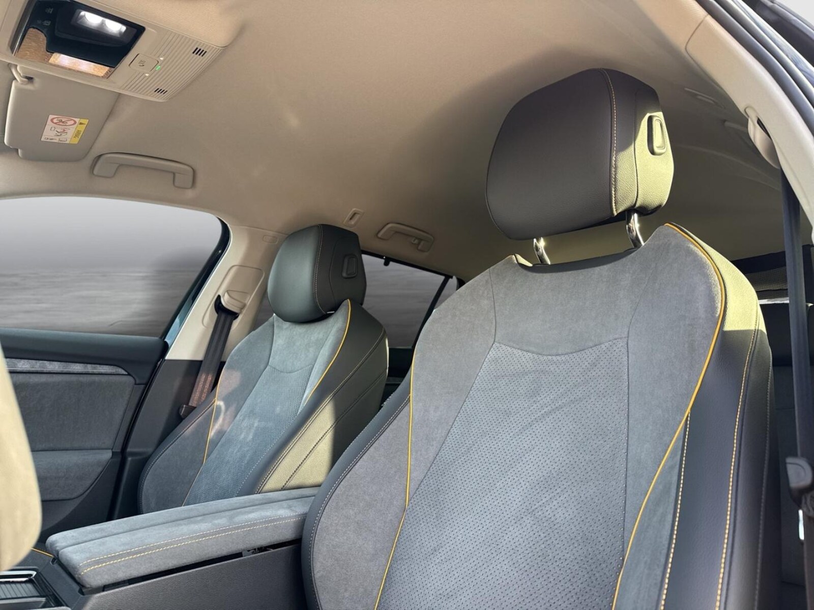 Škoda Superb Combi – Bild 7