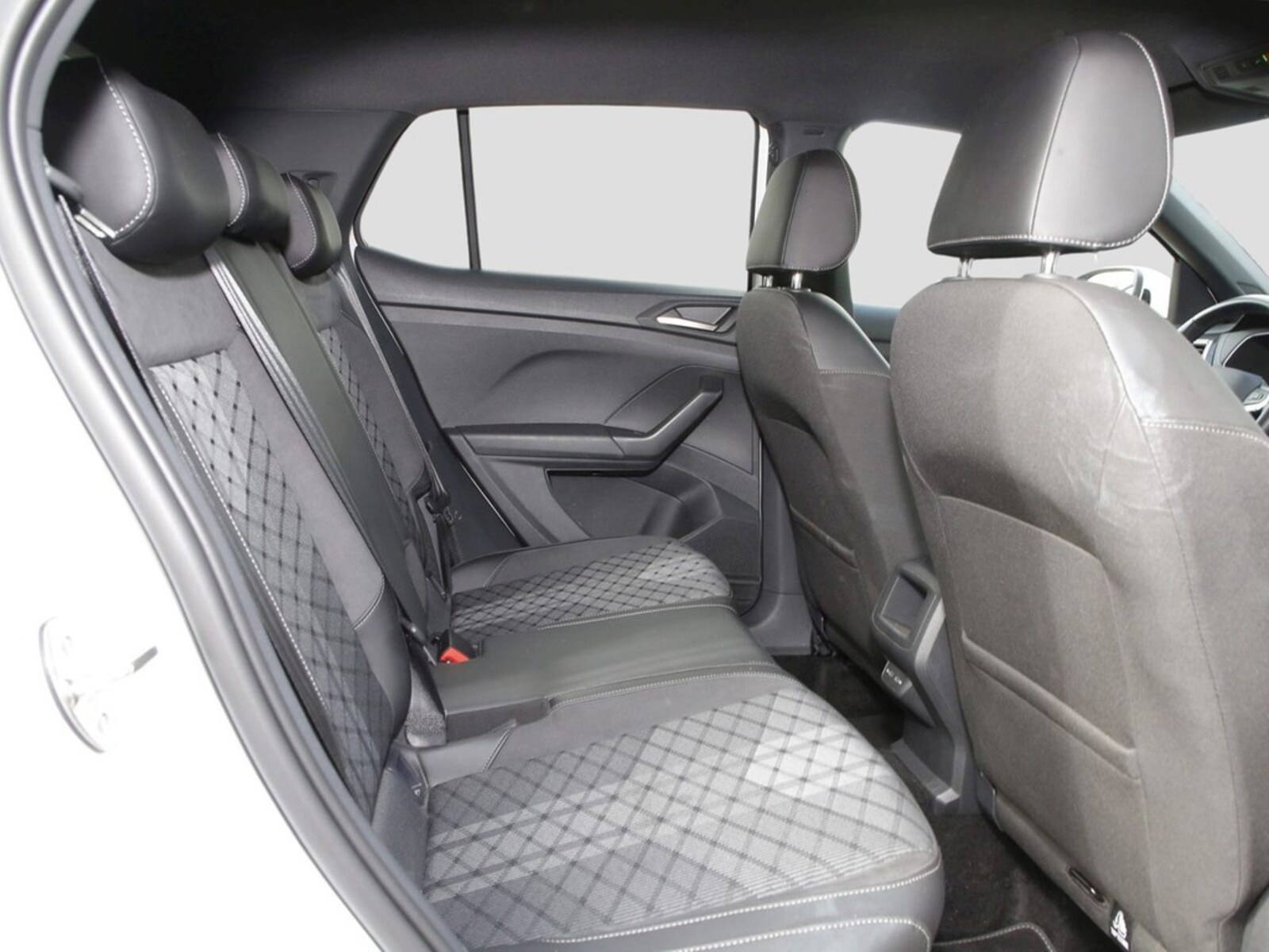 Volkswagen T-Cross – Bild 11