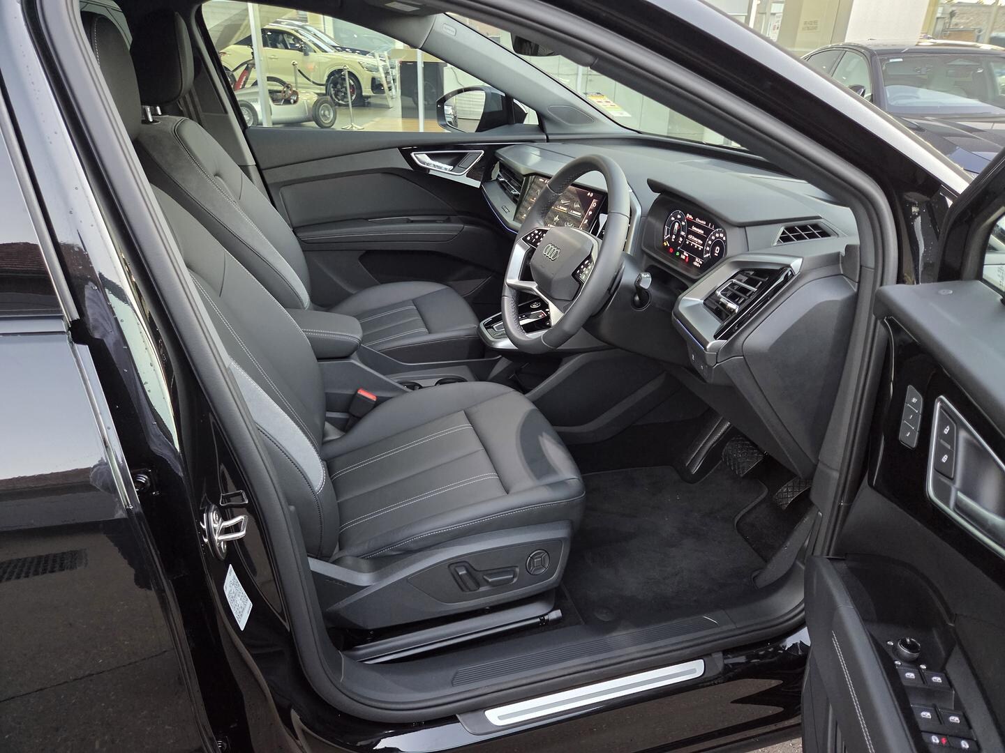 Image about Audi Q4 e-tron e-tron