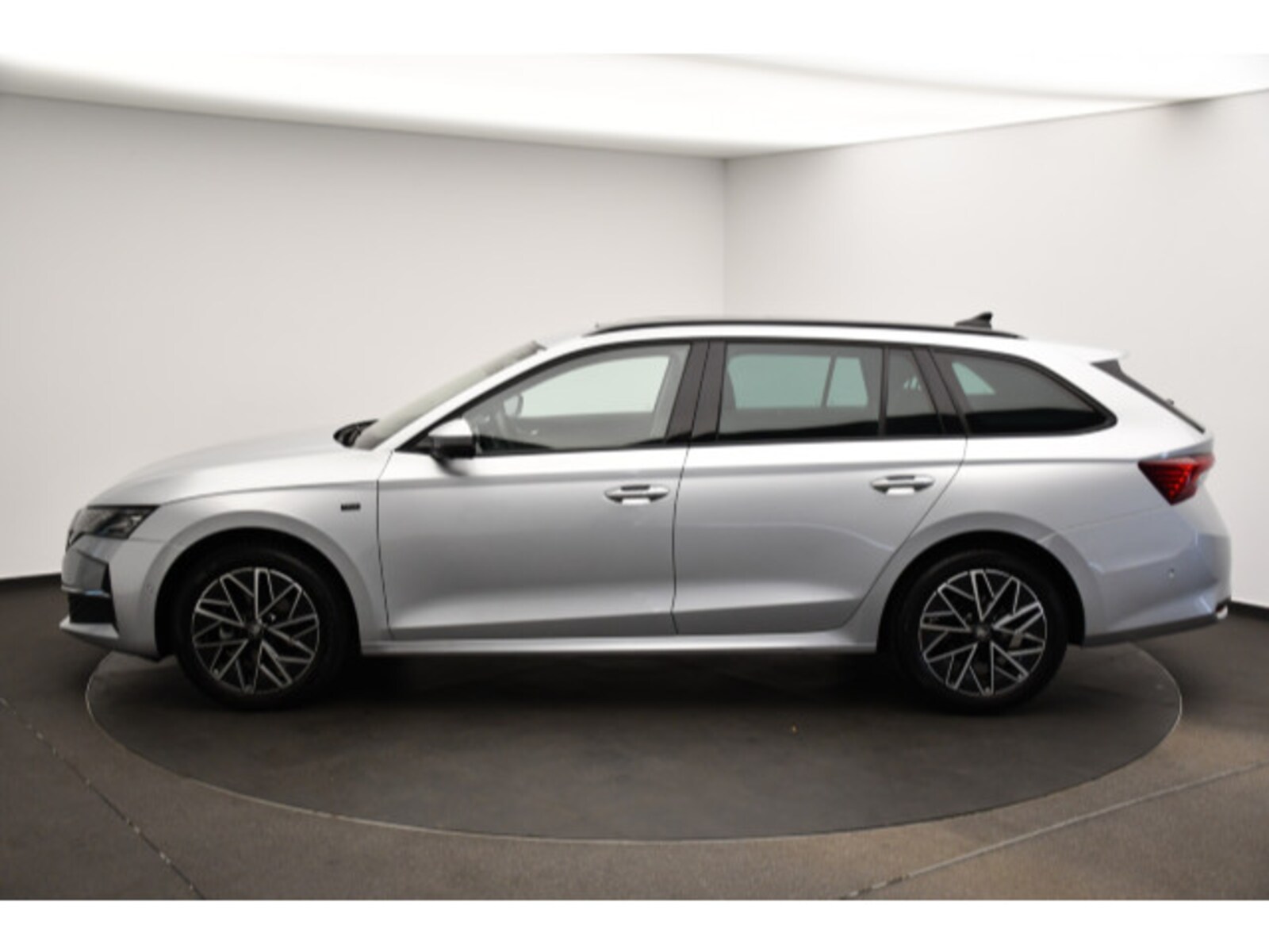 Škoda Octavia Combi – Bild 18