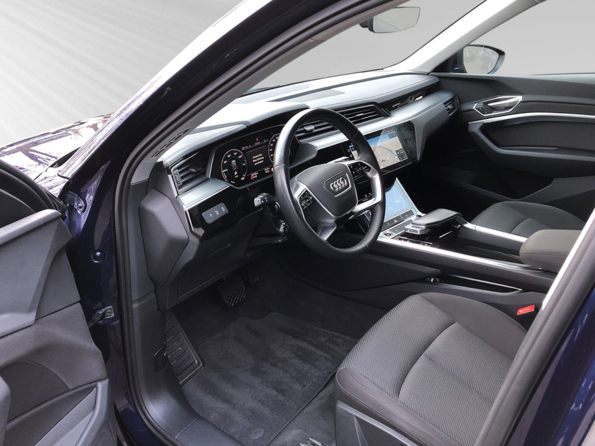 Audi e-tron advanced