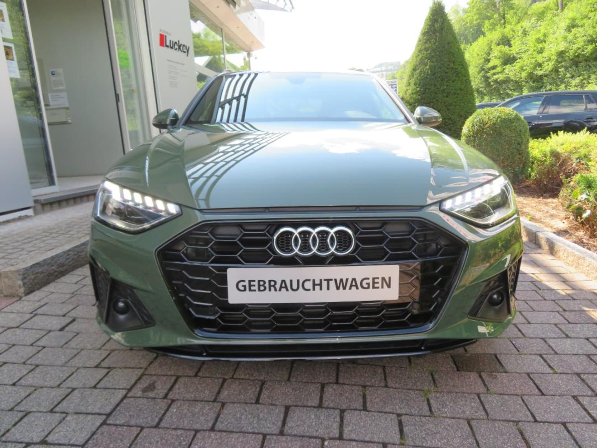 Audi A4 Avant S line