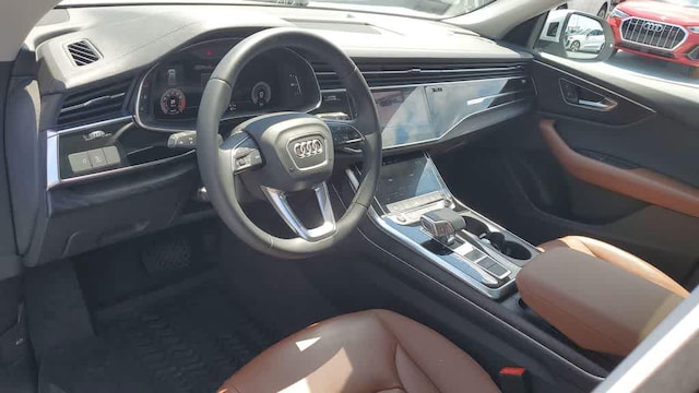 2023 Audi Q8