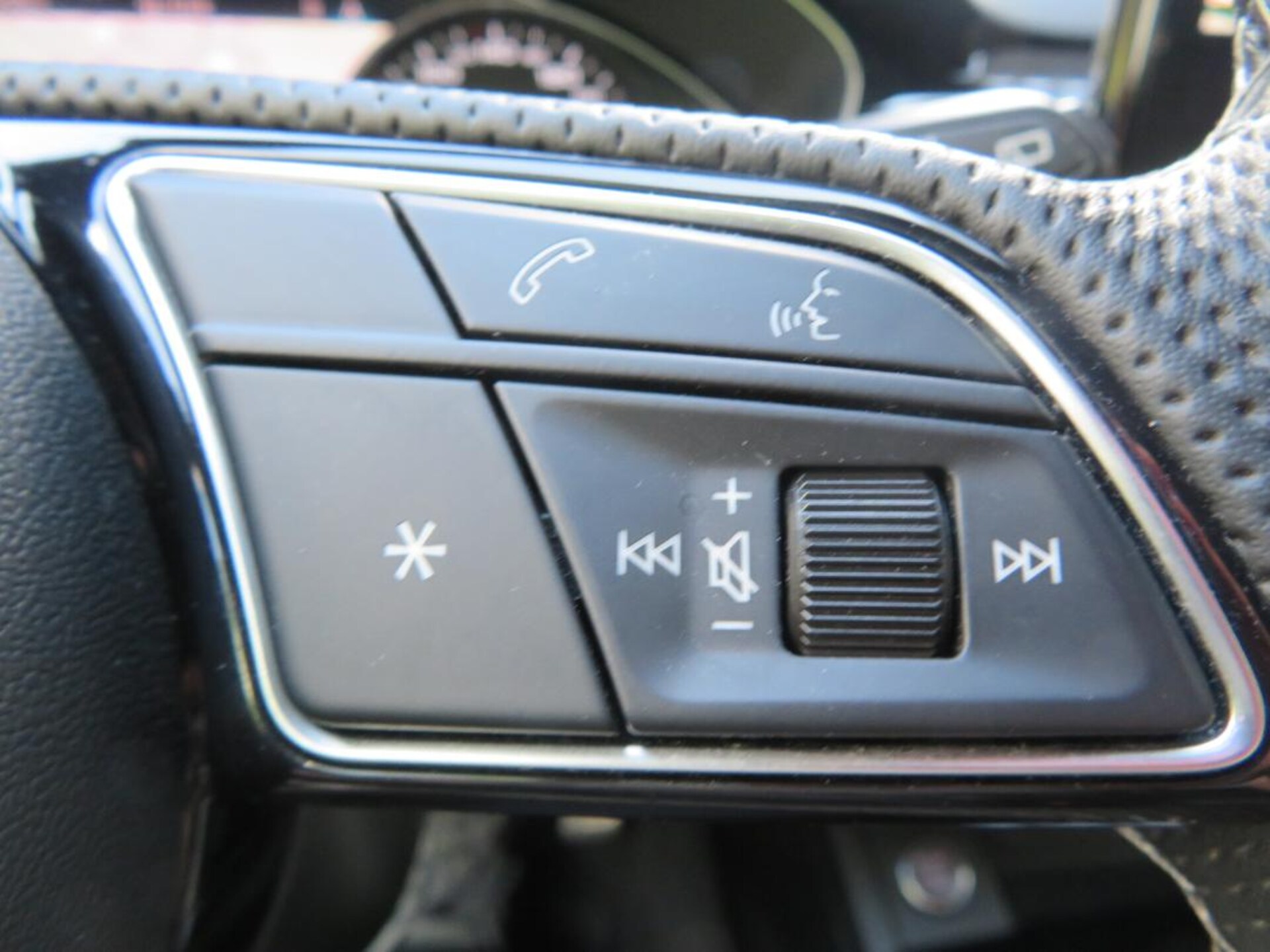 Audi A4 Avant S line