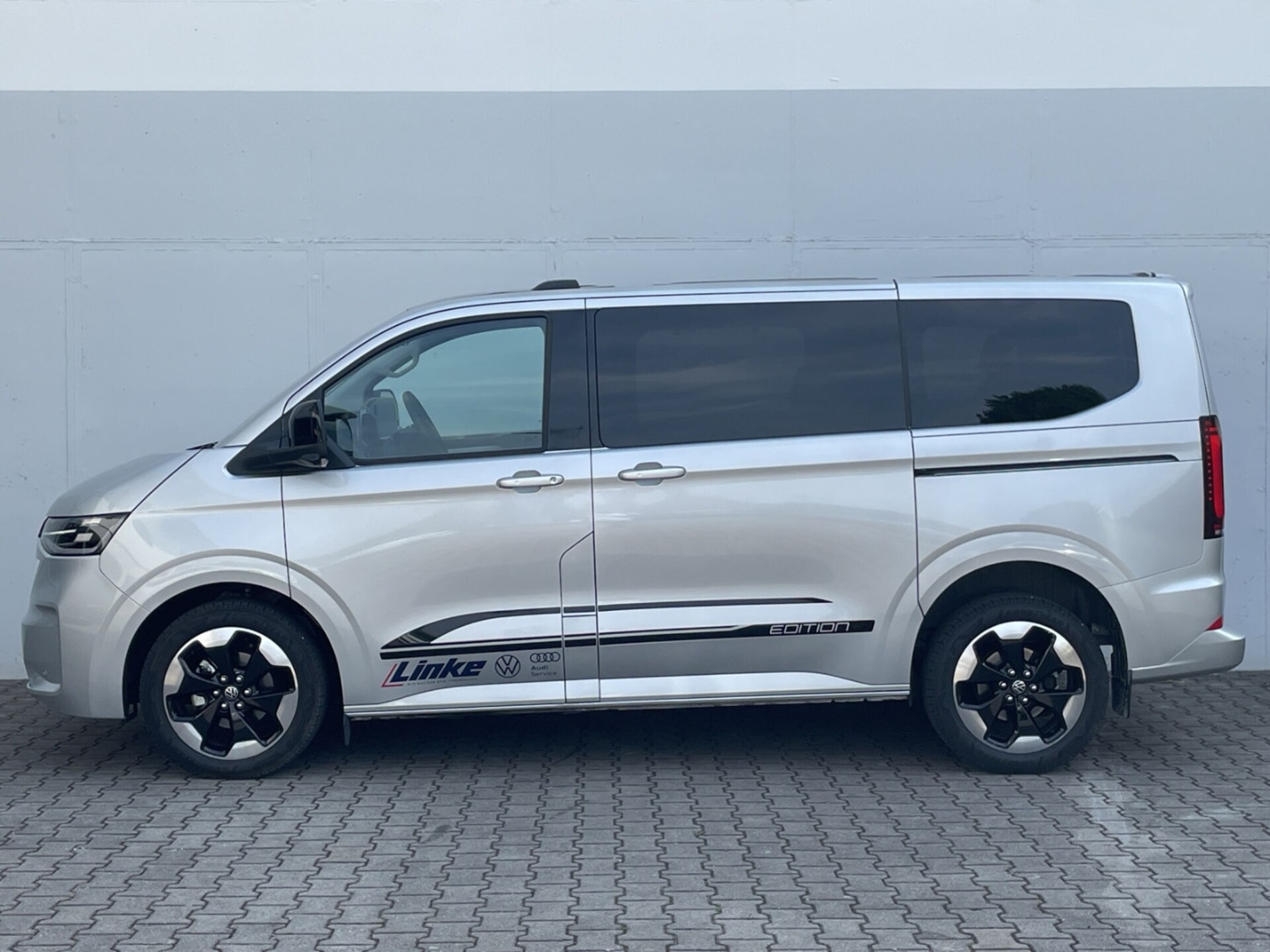 Volkswagen Caravelle Edition