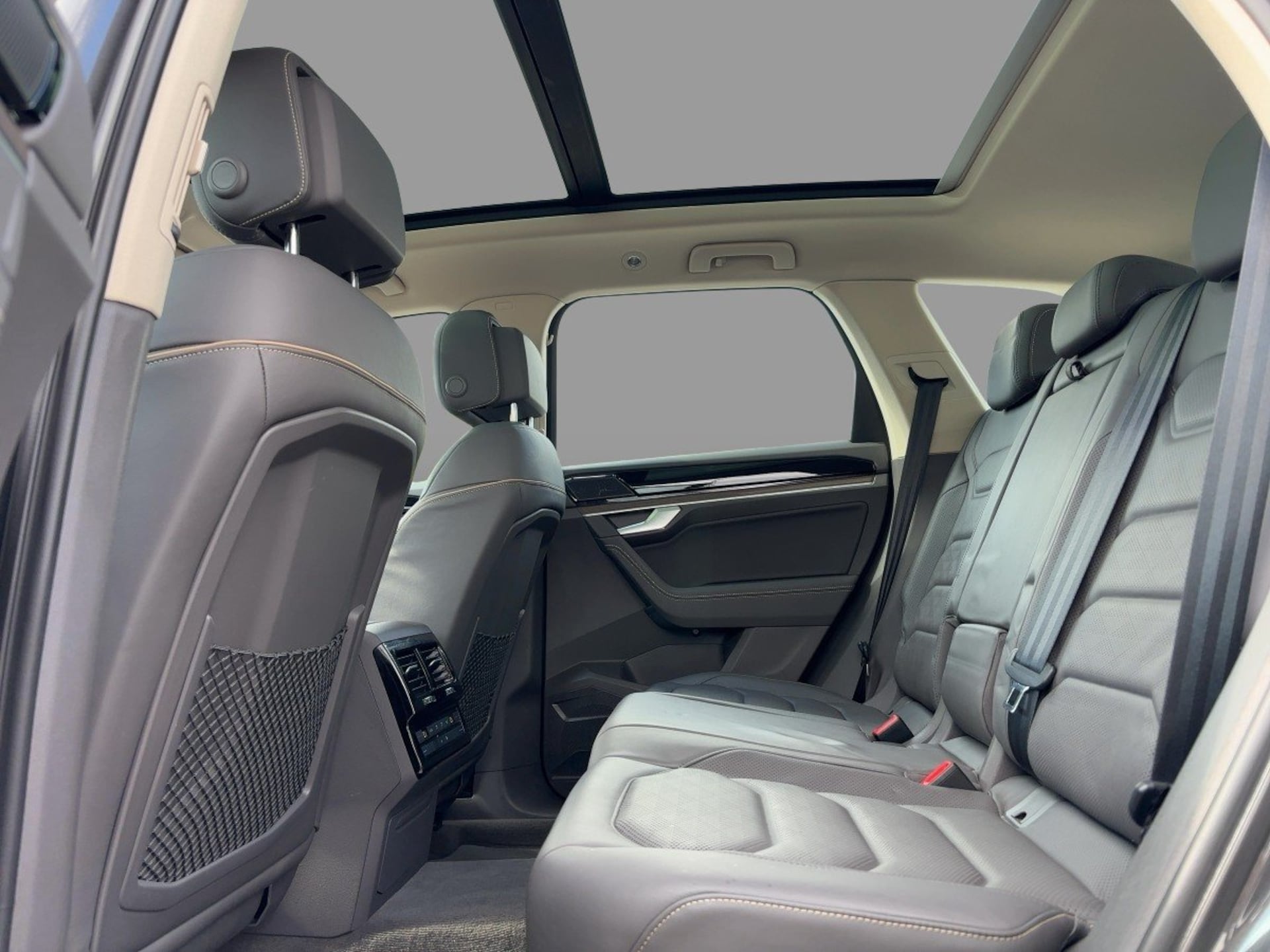 Volkswagen Touareg Atmosphere