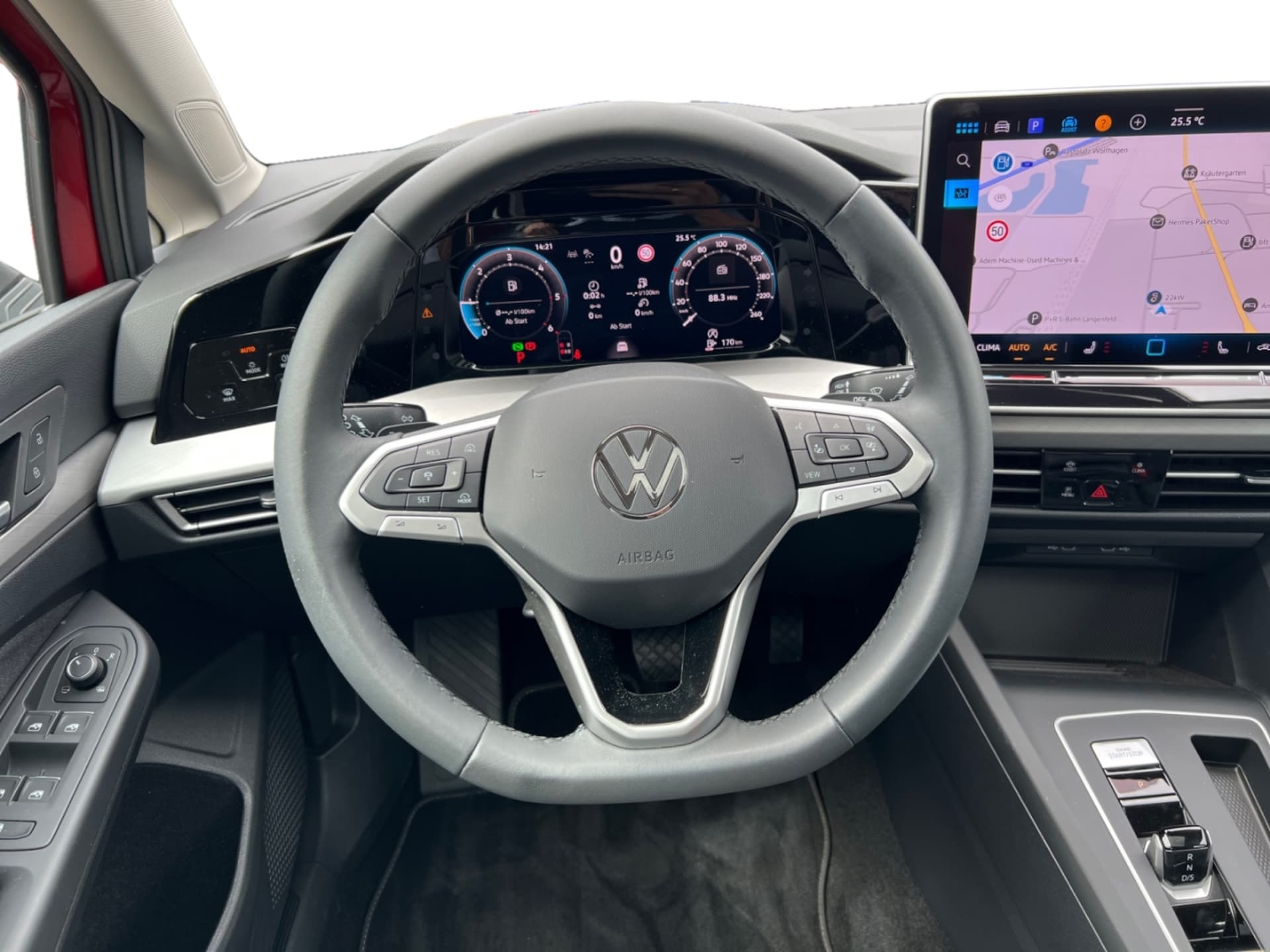 Volkswagen Golf Life