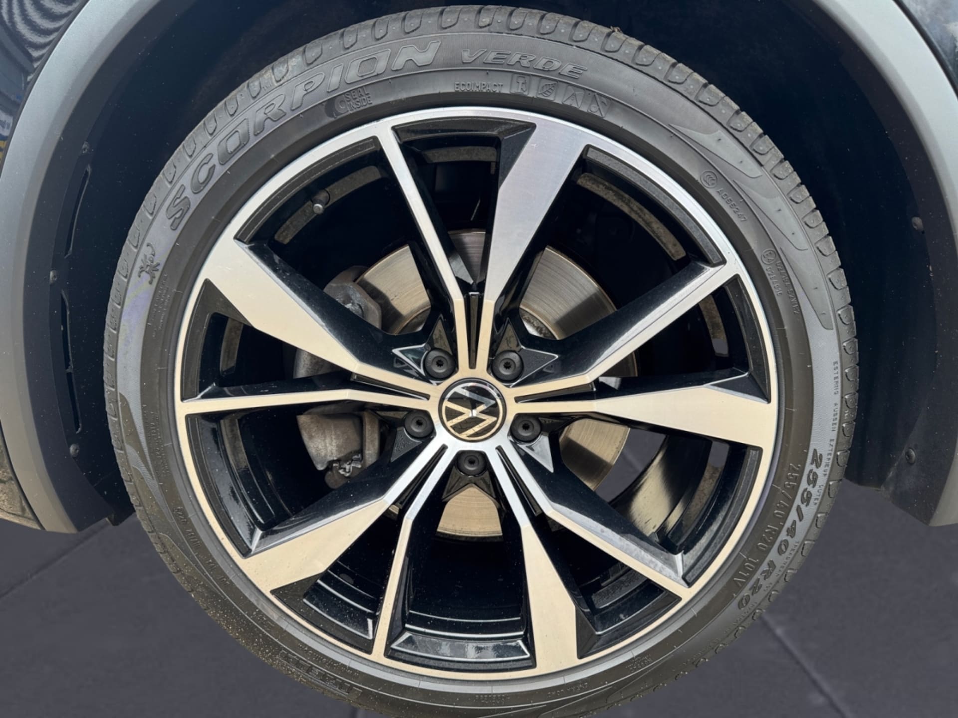 Volkswagen Tiguan R-Line