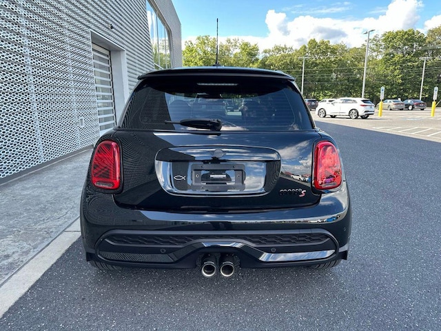 2023 MINI