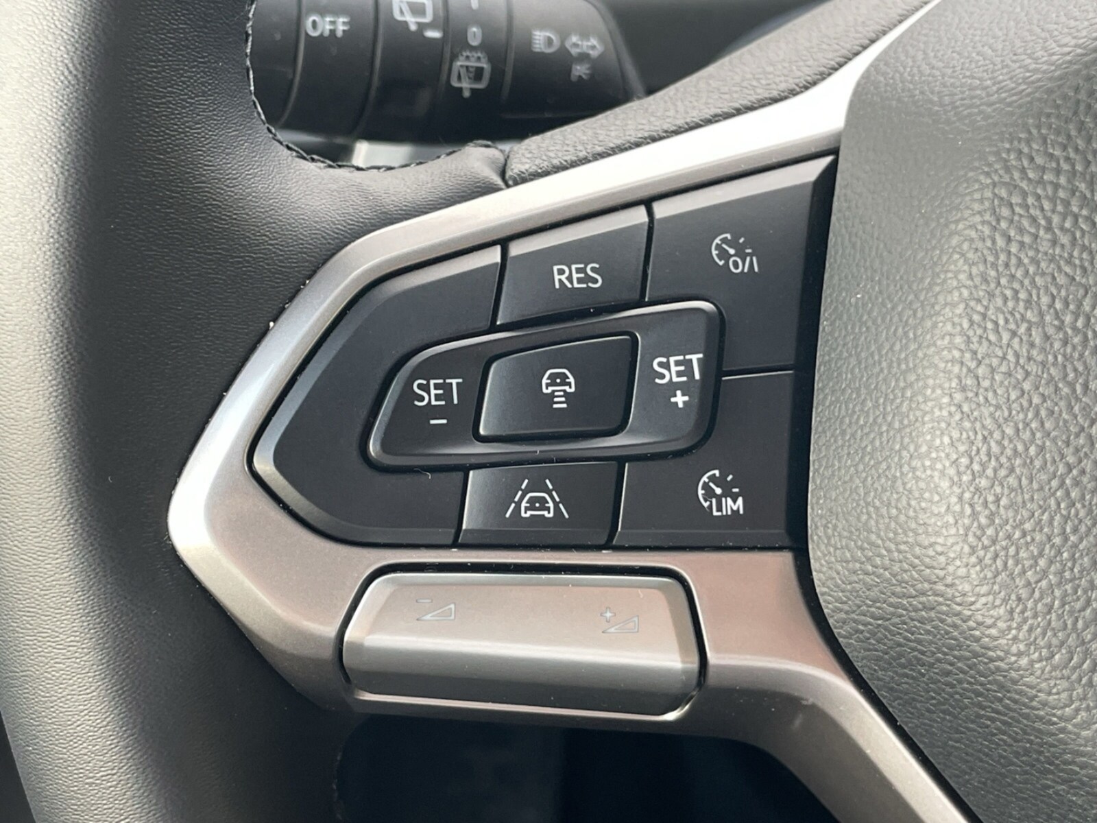 Volkswagen Caravelle – Bild 11