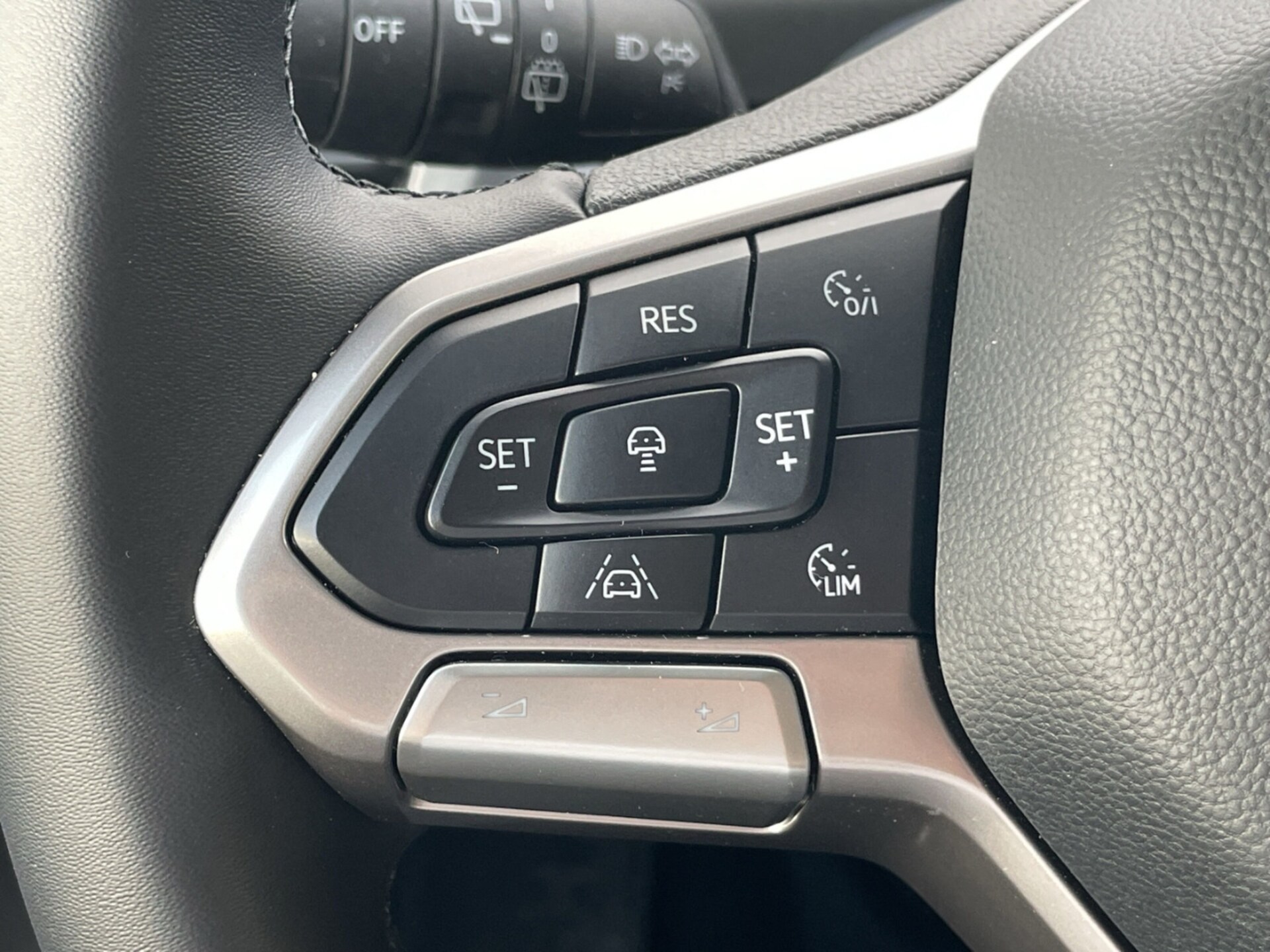 Volkswagen Caravelle Edition