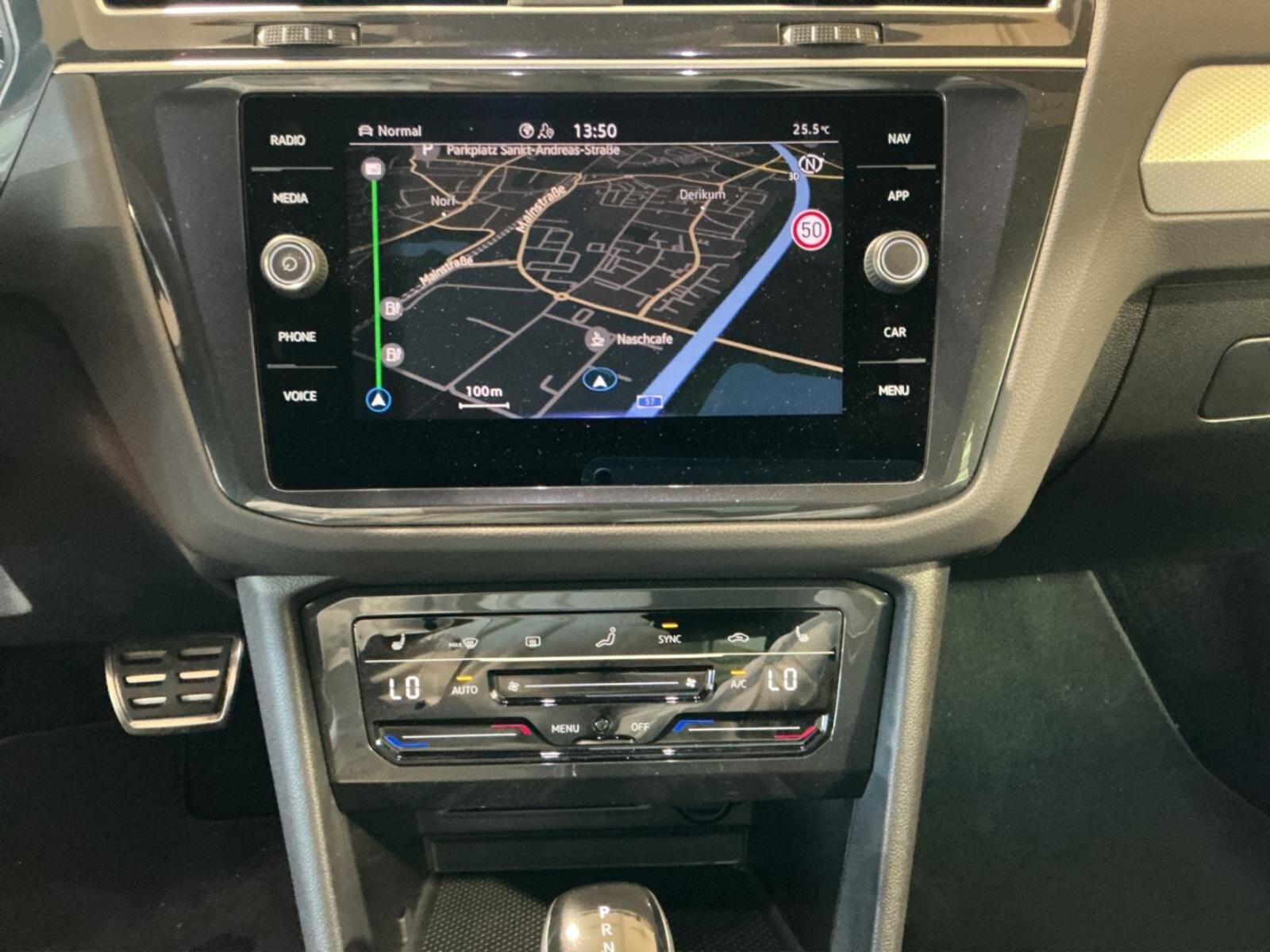 Volkswagen Tiguan – Bild 15