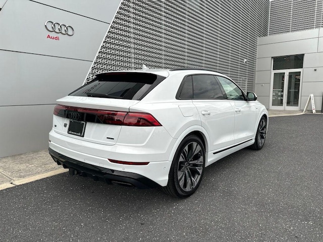 2026 Audi Q8