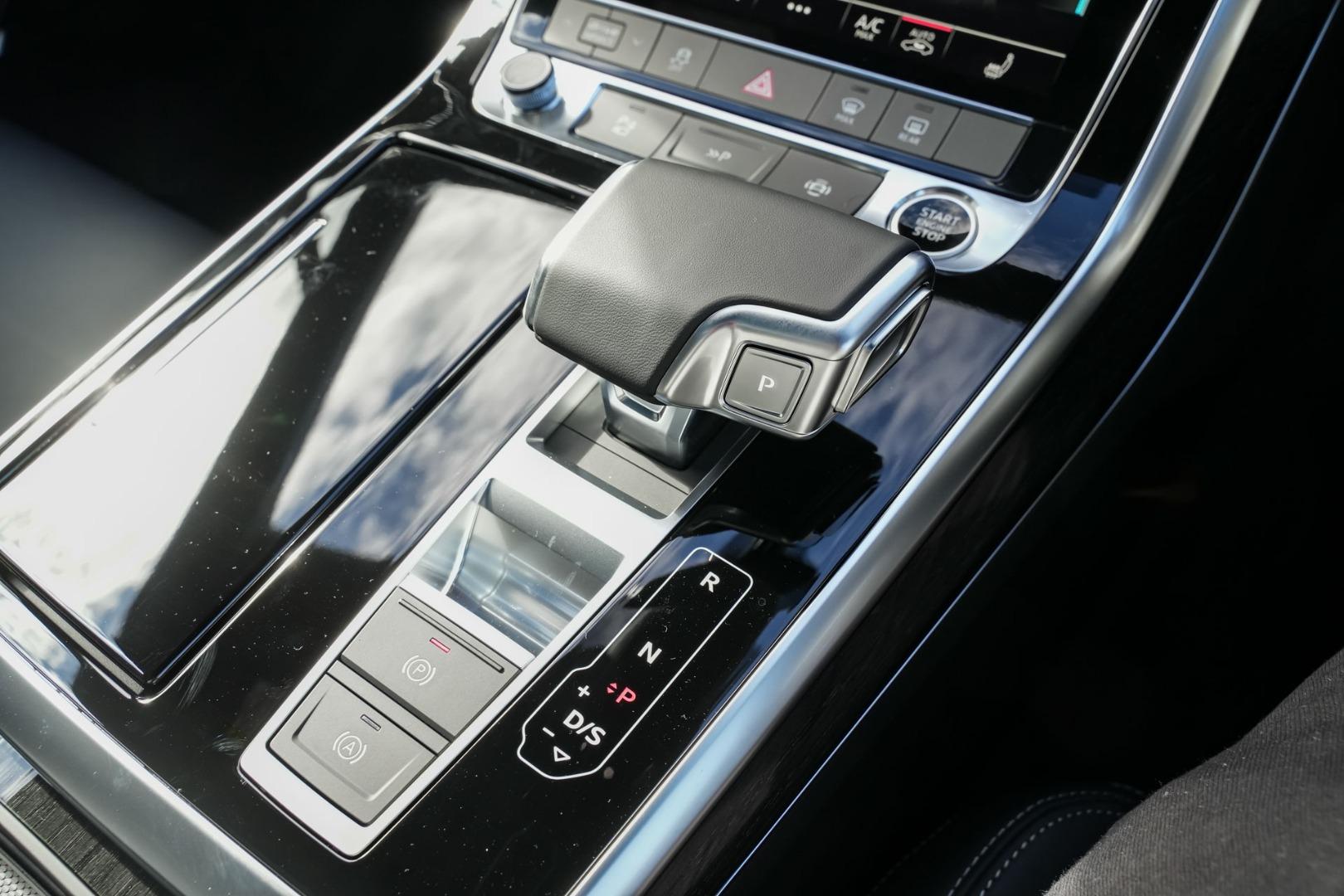 Image about Audi Q7 55 TFSI quattro S line 250 kW tiptronic