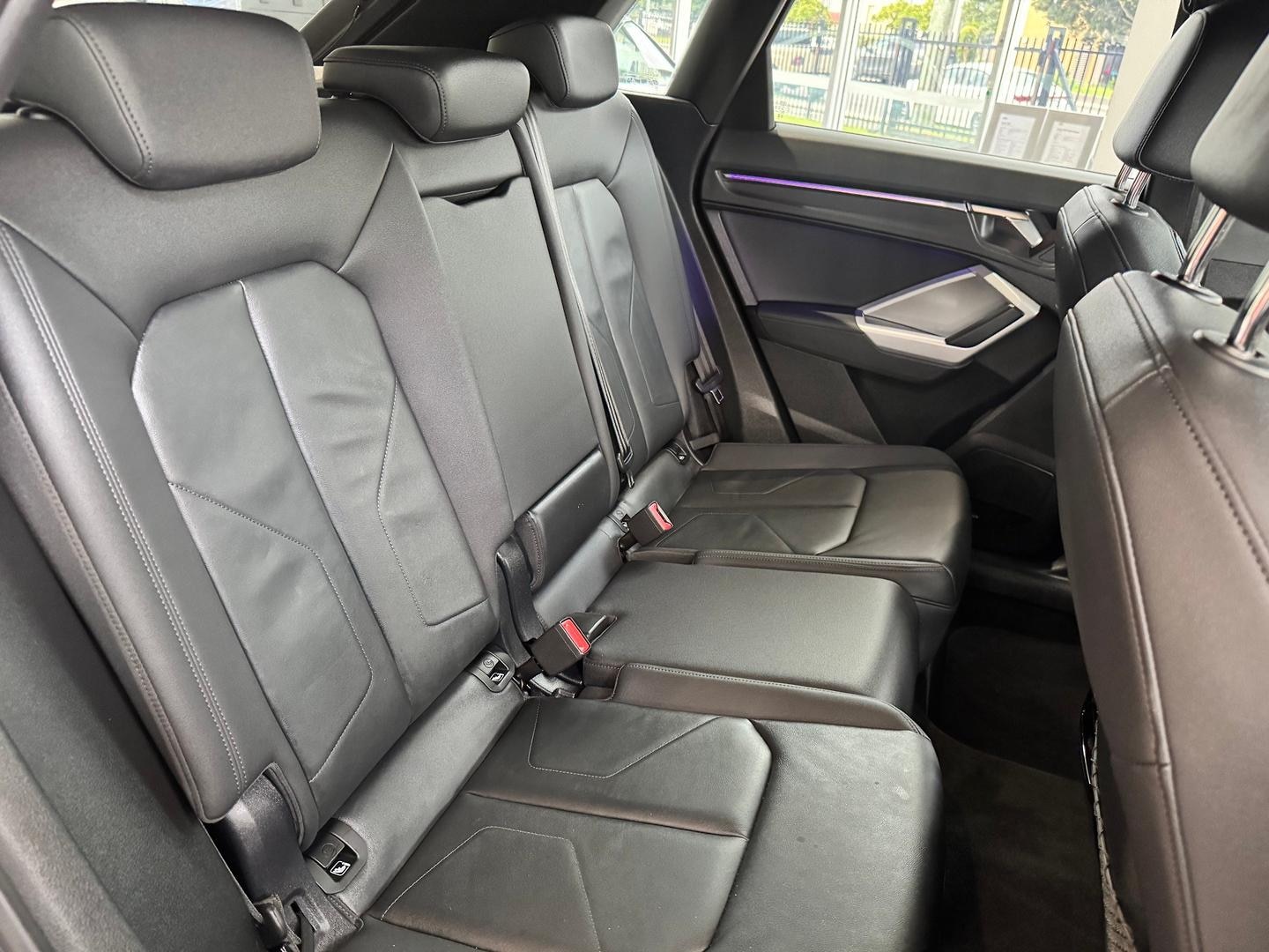 Image about Audi Q3 40 TFSI quattro S tronic