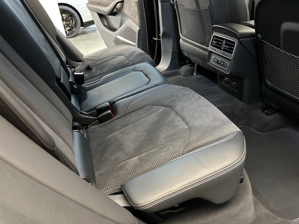 Image about Audi Q8 TFSI e 55 TFSI e quattro tiptronic