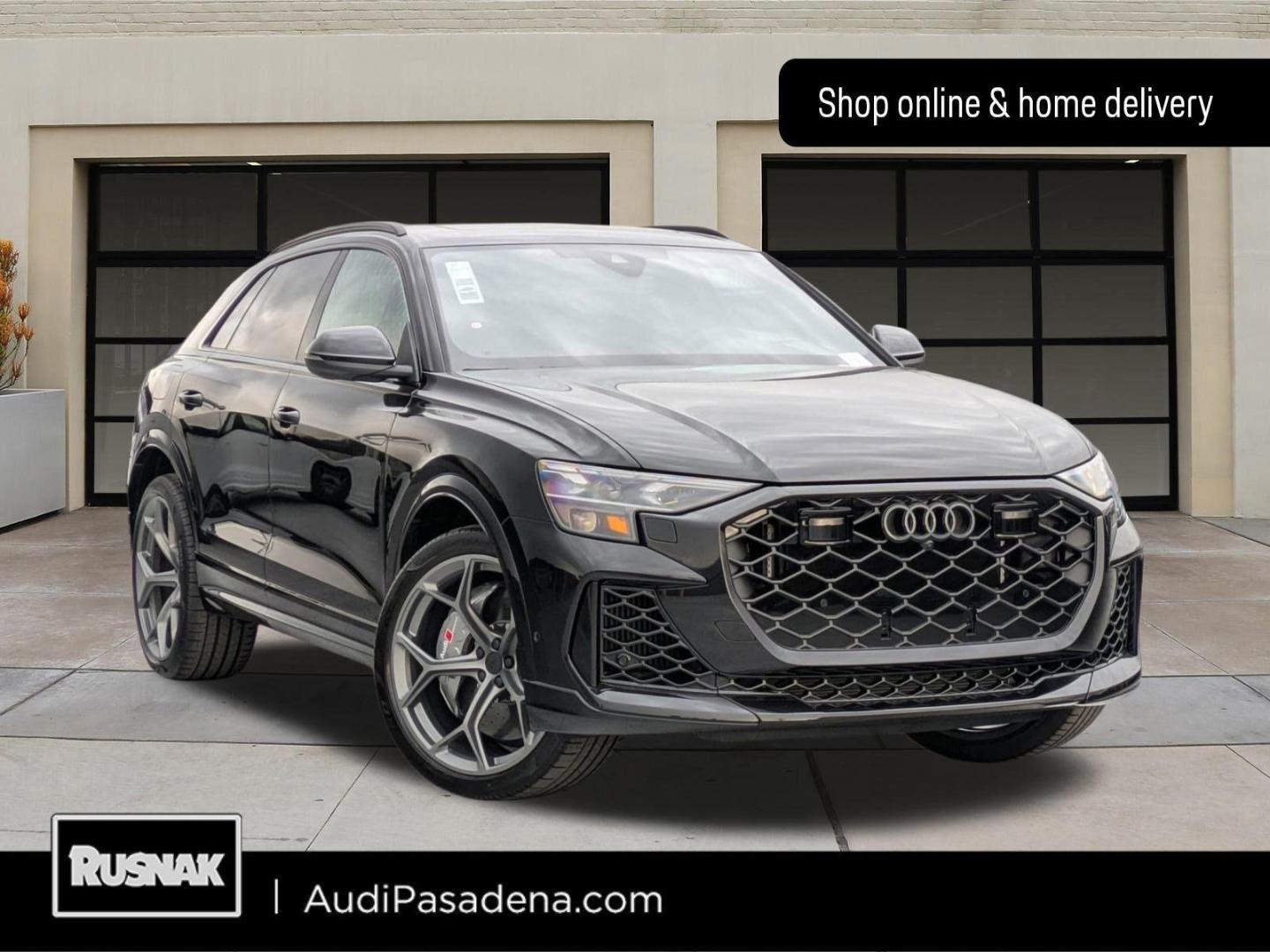 2026 Audi RS Q8 -'s photo