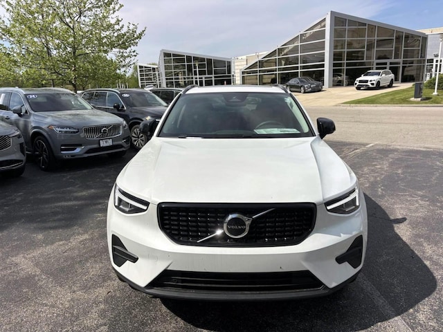 2026 Volvo XC40