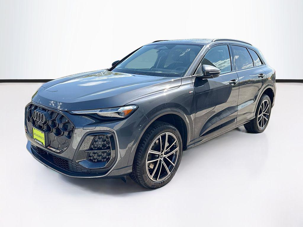 2026 Audi Q5 Premium Plus quattro's photo