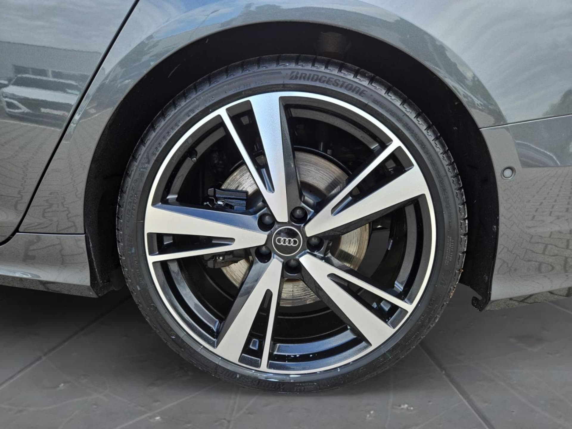 Audi S6 Avant