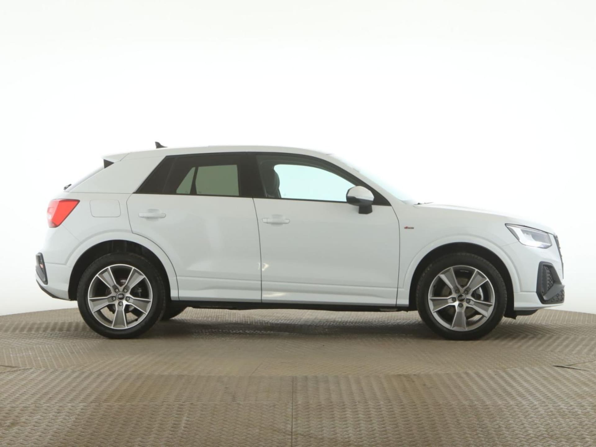 Audi Q2 S line