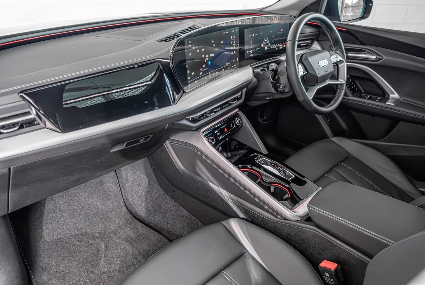 Image about Audi Q5 SUV TFSI 150 kW