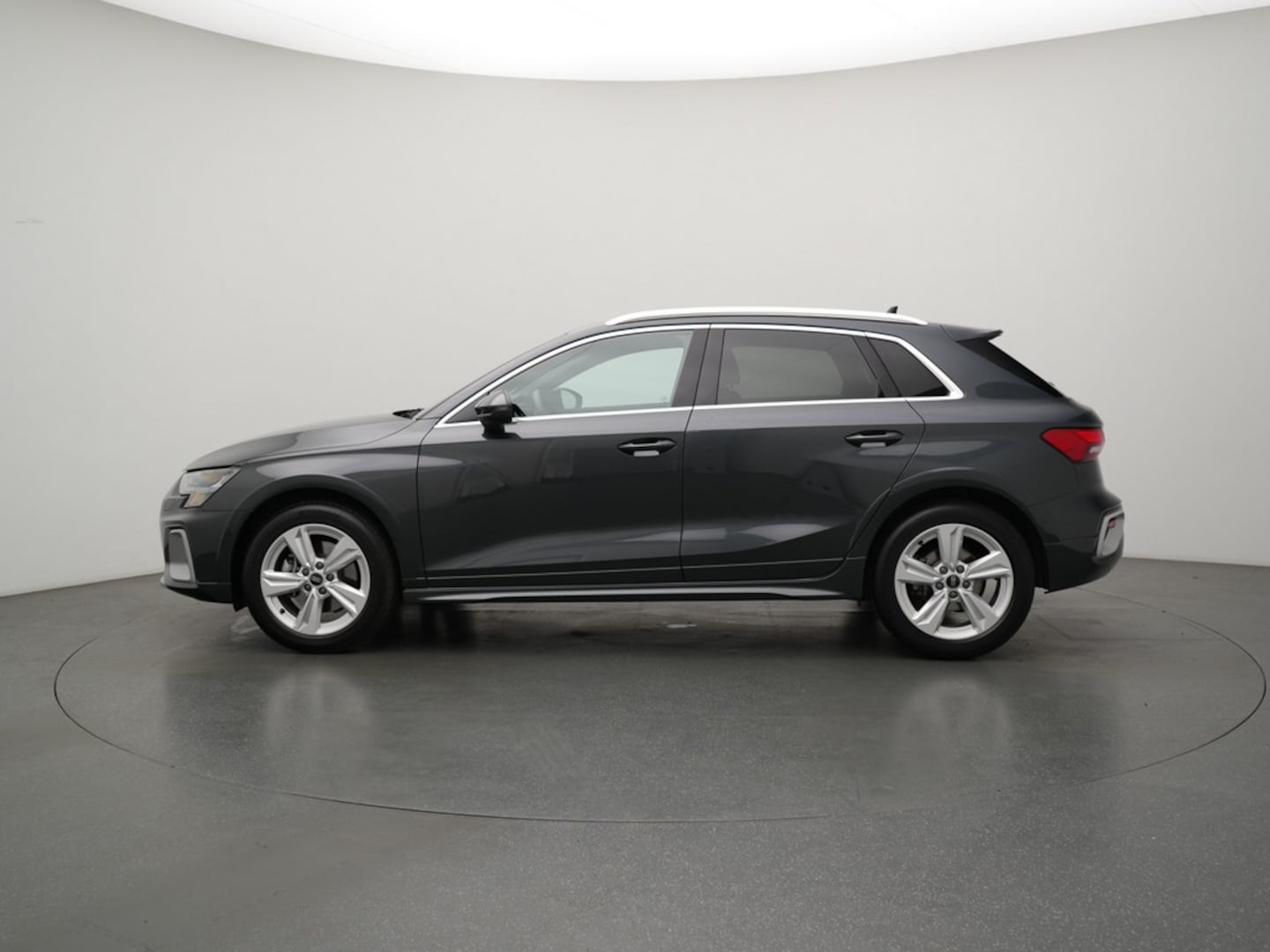 Bild über Audi A3 allstreet 35 TFSI S tronic - für weitere Informationen kontaktieren Sie den Audi Partner
