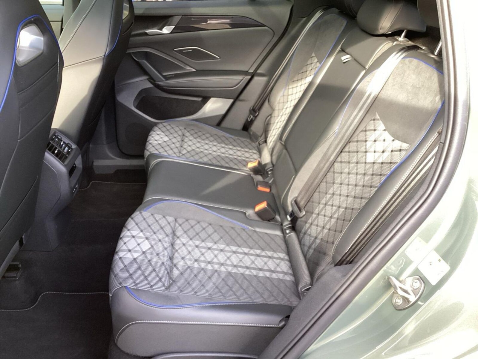 Volkswagen Tiguan – Bild 14