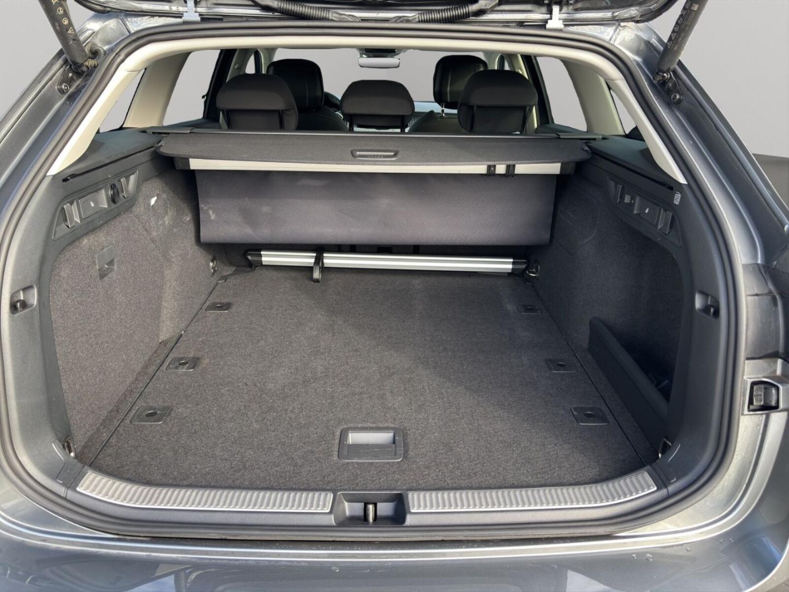 Škoda Superb Combi – Bild 15