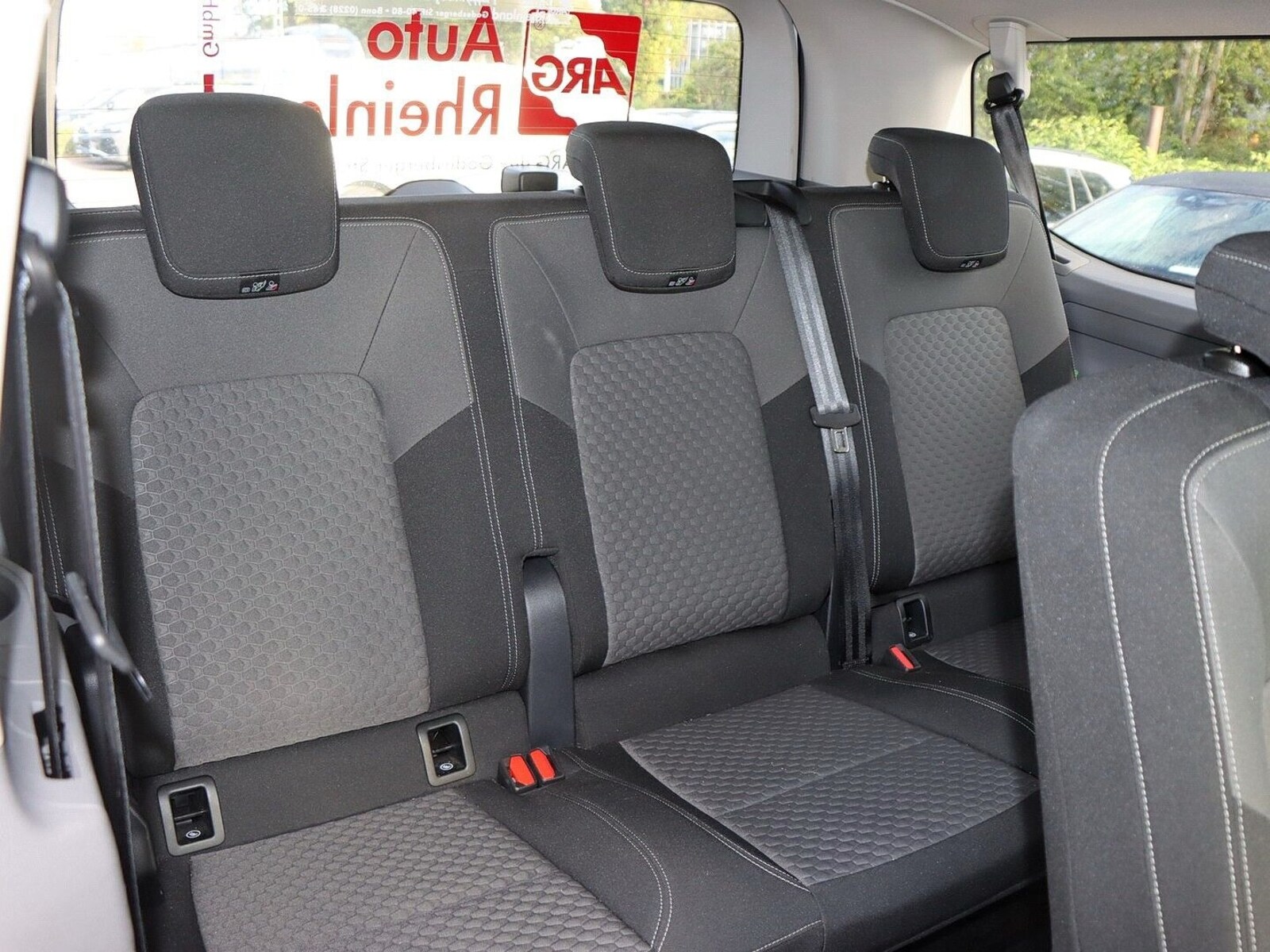 Volkswagen Caravelle – Bild 6