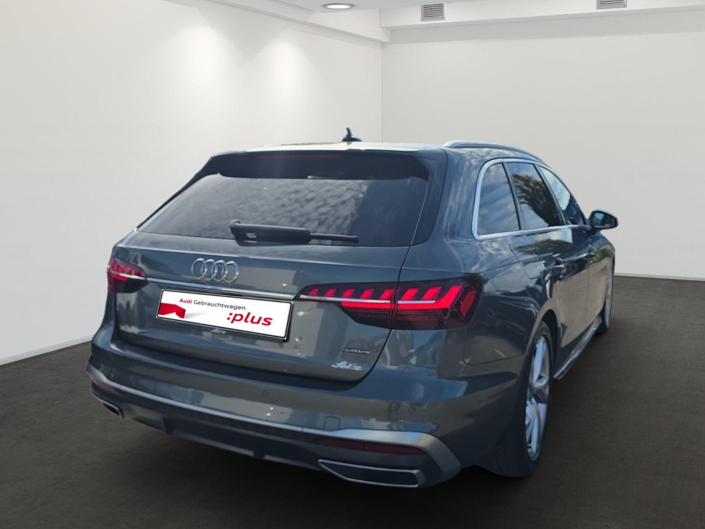 Bild über Audi A4 Avant S line 45 TFSI quattro S tronic - für weitere Informationen kontaktieren Sie den Audi Partner