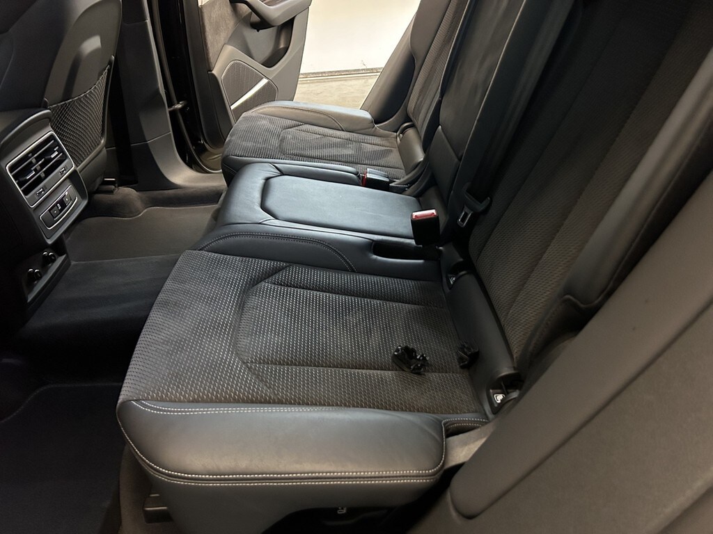 Image about Audi Q8 TFSI e 55 TFSI e quattro tiptronic
