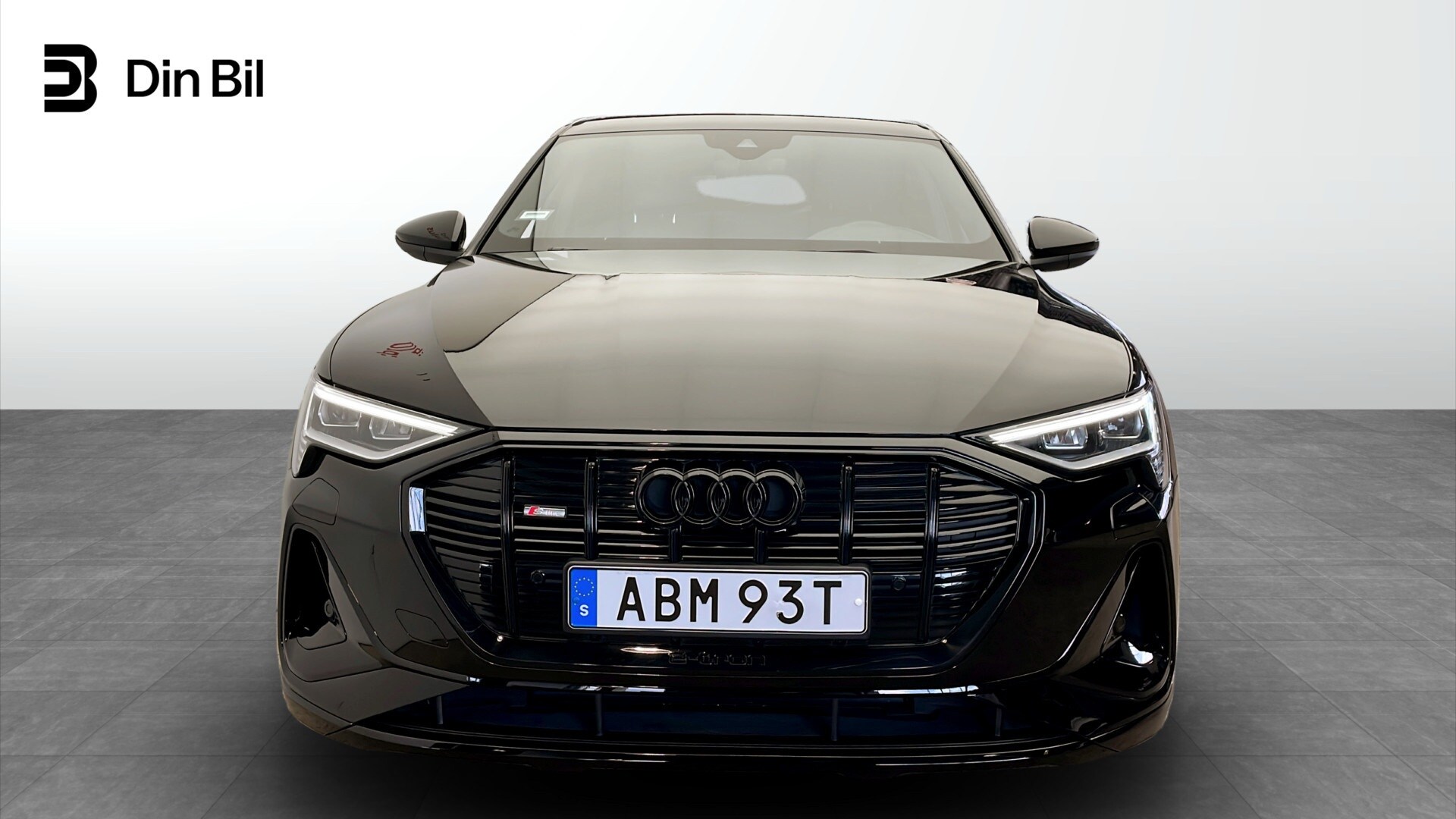 Bild som visar&nbsp;Audi e-tron Sportback&nbsp;e-tron Sportback 55 quattro S line 300,00 kW - för mer information kontakta din Audi Partner