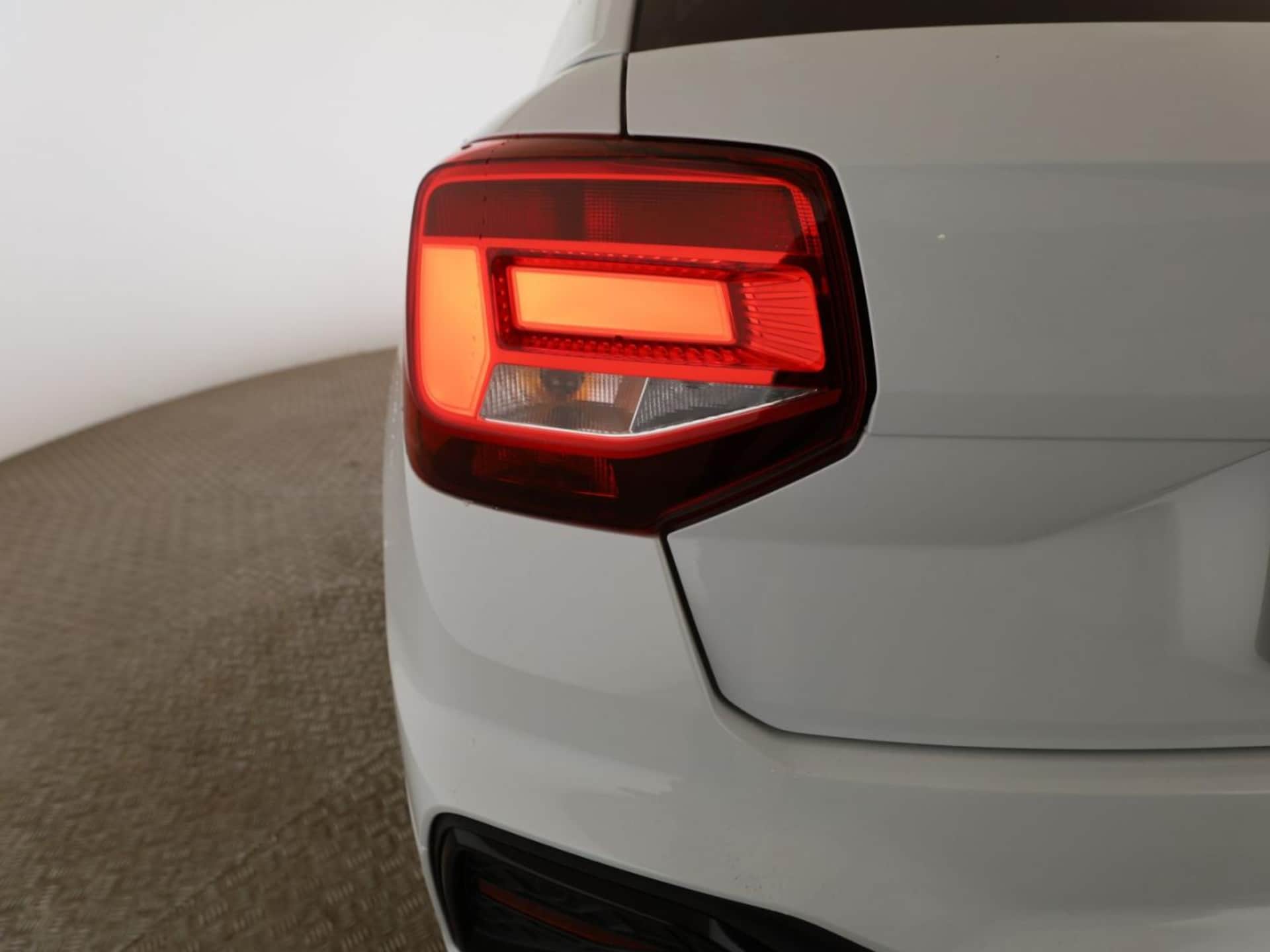 Audi Q2 S line