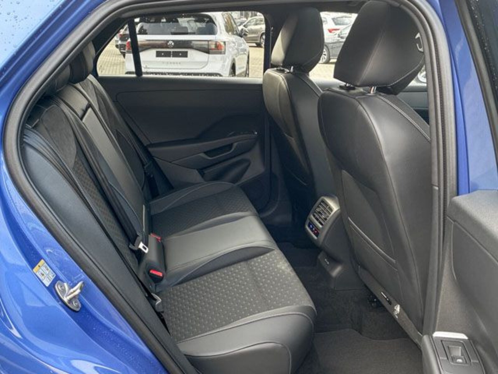 Volkswagen T-Roc – Bild 11