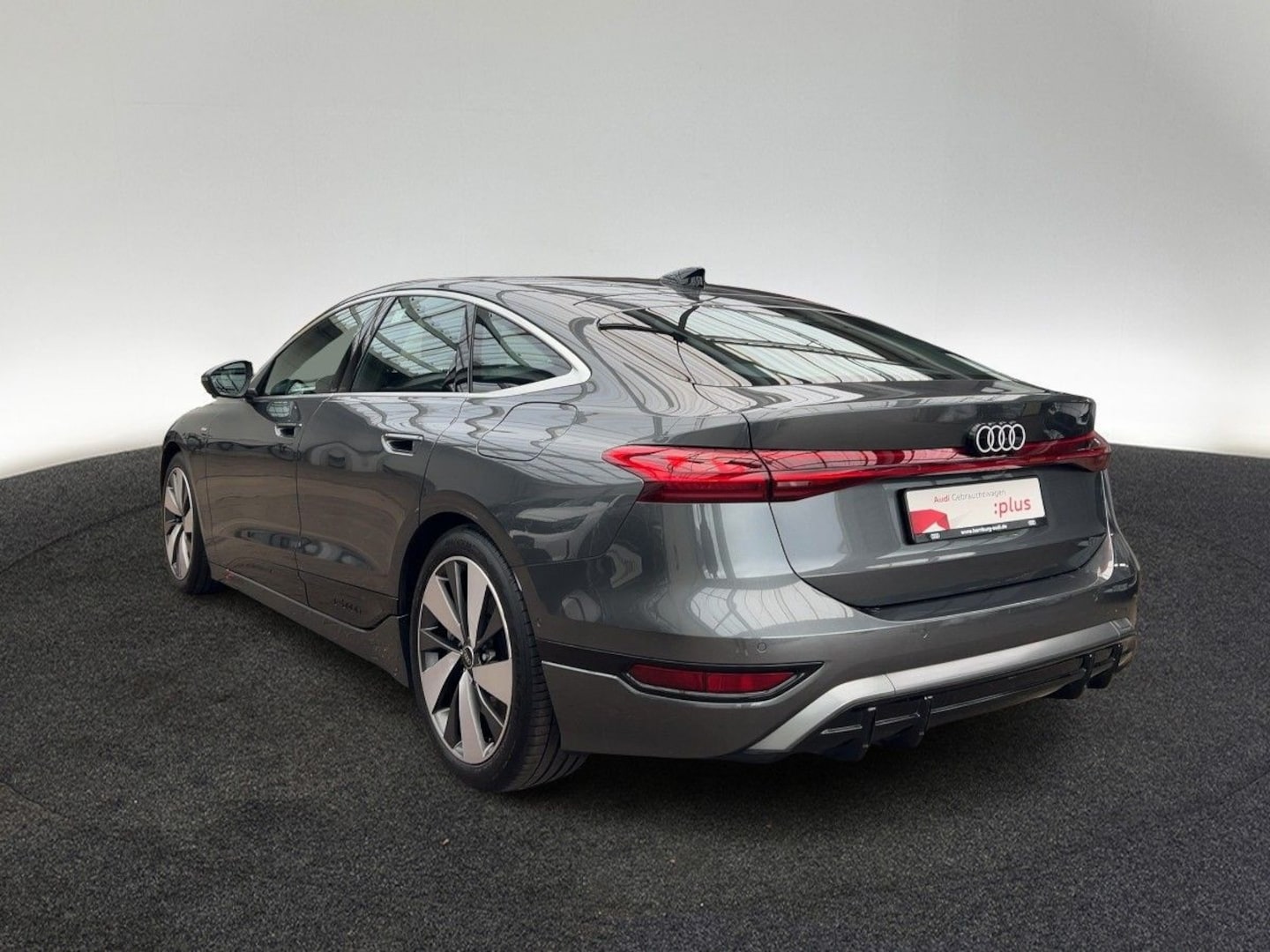 Bild über Audi A6 Sportback e-tron e-tron performance - für weitere Informationen kontaktieren Sie den Audi Partner