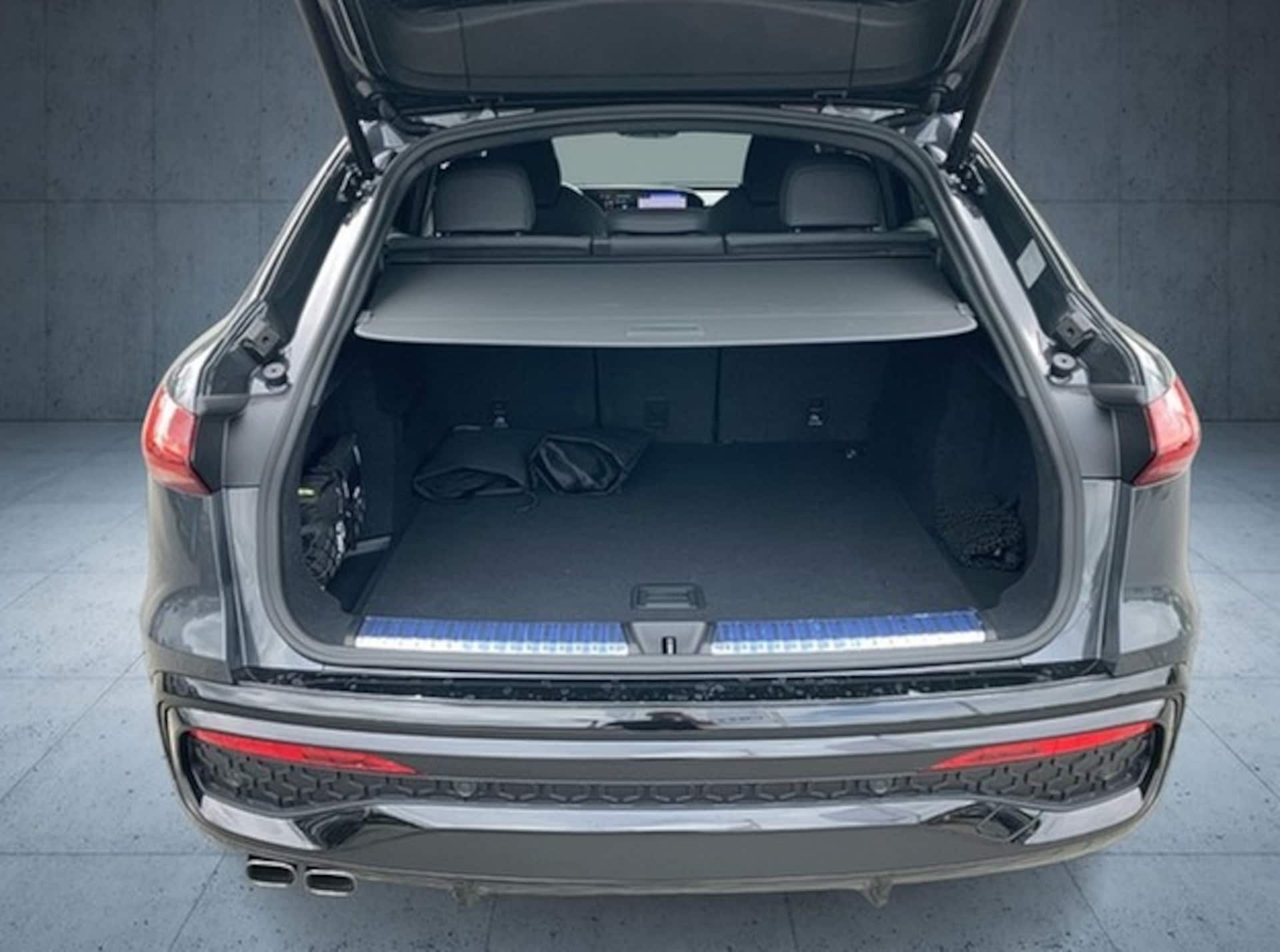 Audi Q5 Sportback edition one