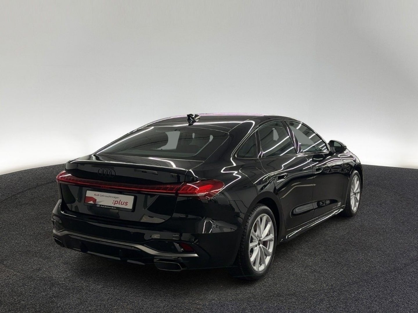 Bild über Audi A5 Limousine TFSI S tronic - für weitere Informationen kontaktieren Sie den Audi Partner