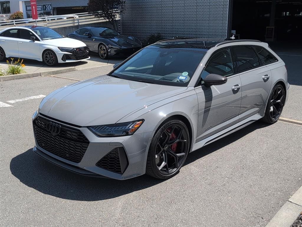 2025 Audi RS 6 Avant Performance's photo