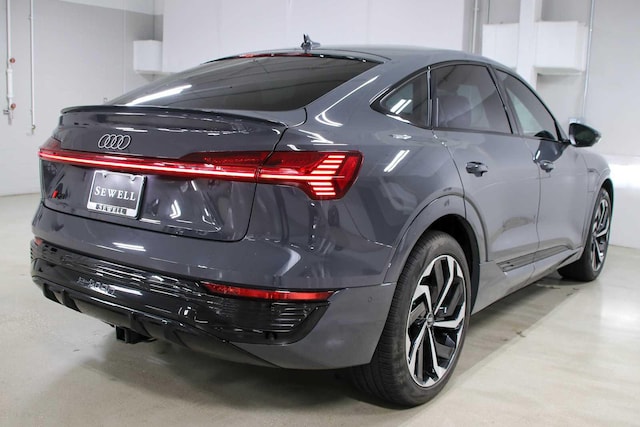 2024 Audi Q8 Sportback e-tron
