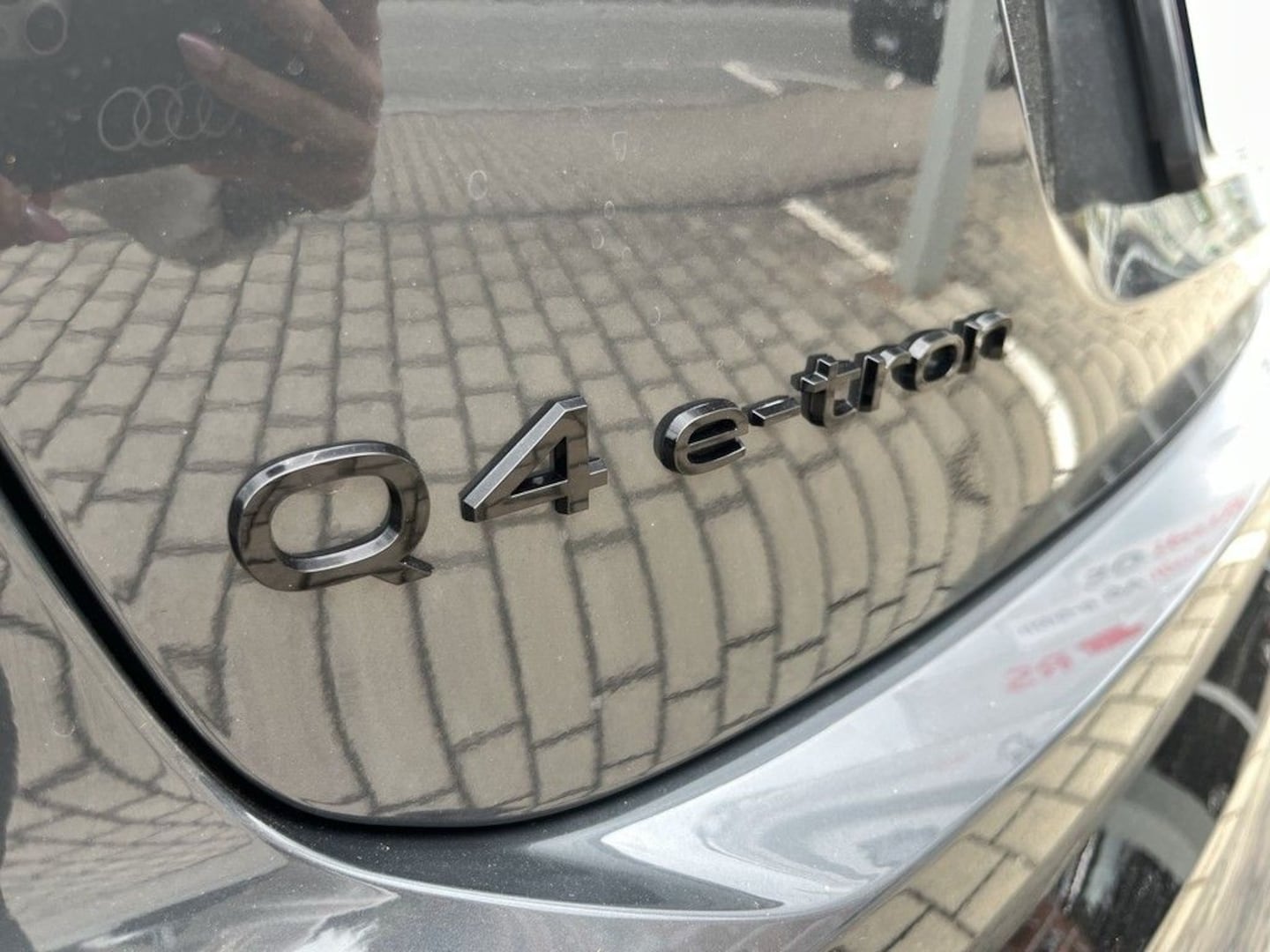 Bild über Audi Q4 Sportback e-tron e-tron quattro 220 kW - für weitere Informationen kontaktieren Sie den Audi Partner