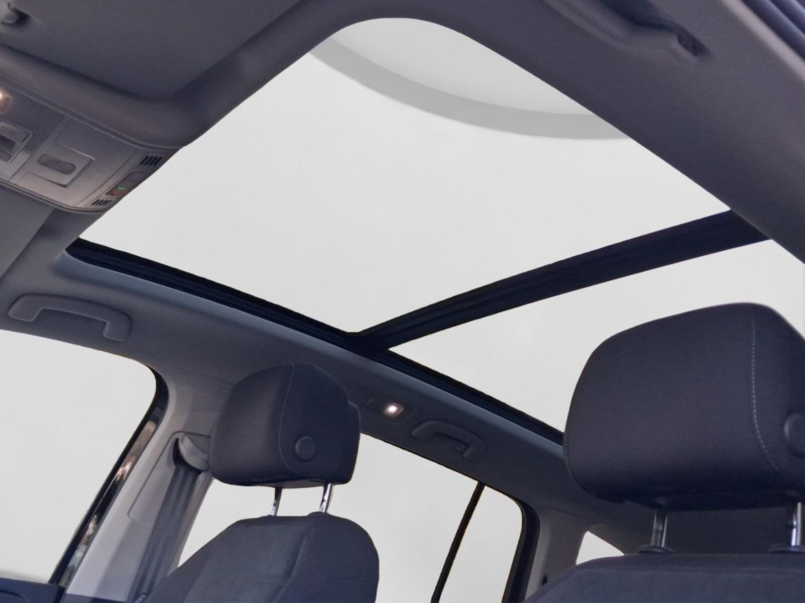 Volkswagen Touran – Bild 18
