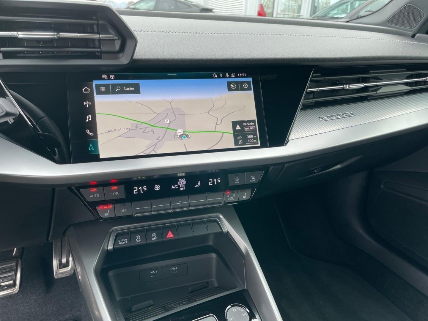 Bild über Audi S3 Sportback TFSI quattro S tronic - für weitere Informationen kontaktieren Sie den Audi Partner