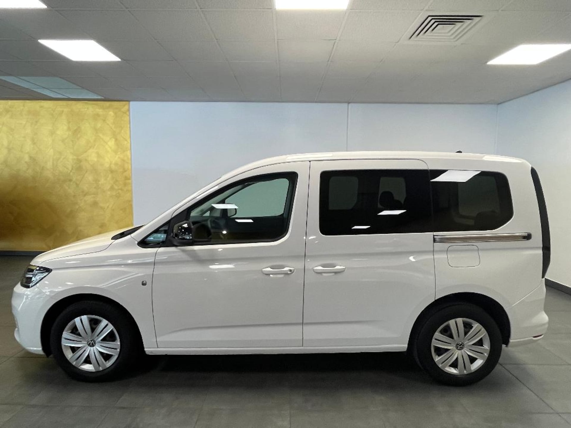 Volkswagen Caddy Basis-Modell