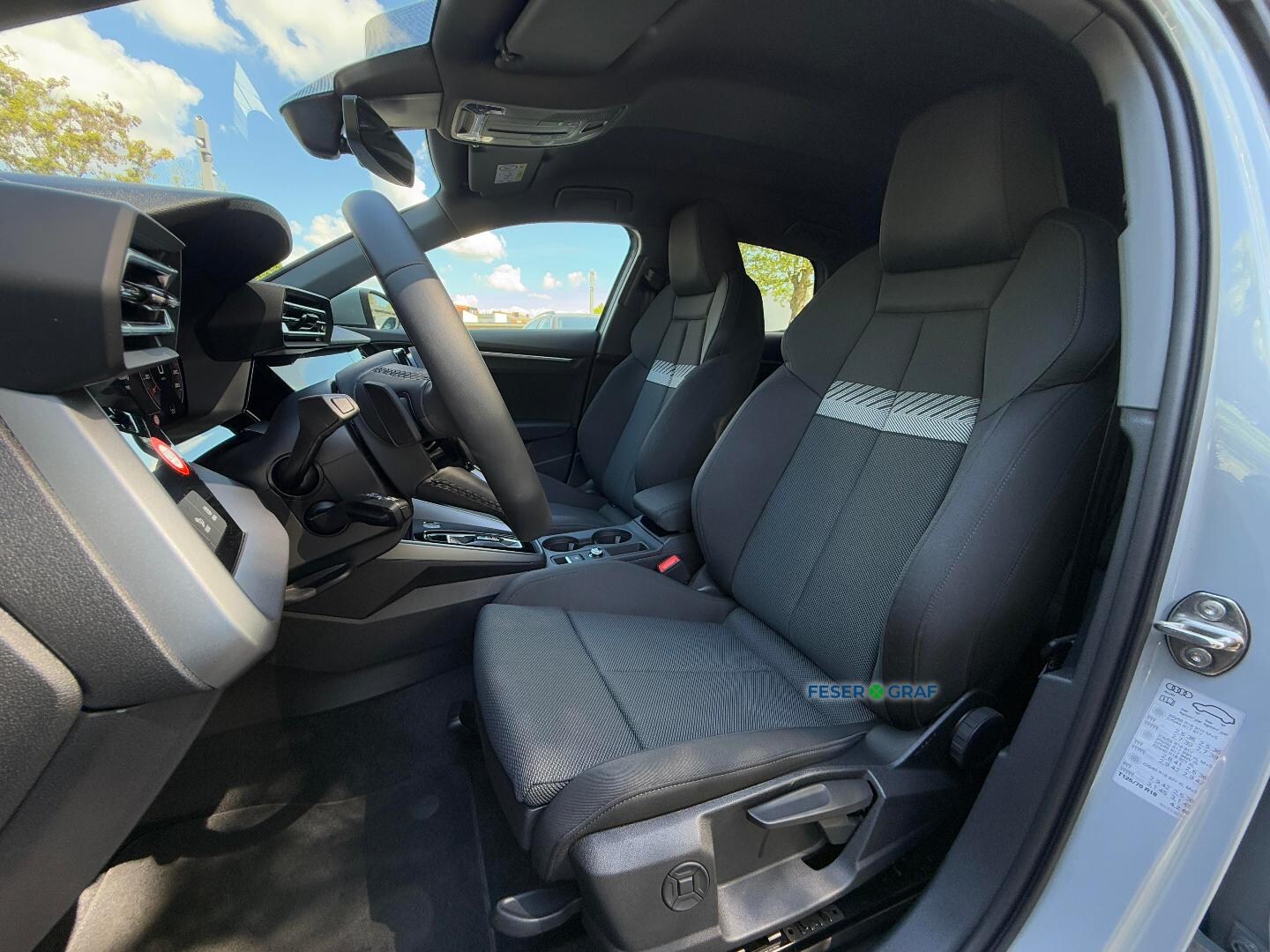 Bild über Audi A3 Sportback 35 TDI S tronic - für weitere Informationen kontaktieren Sie den Audi Partner