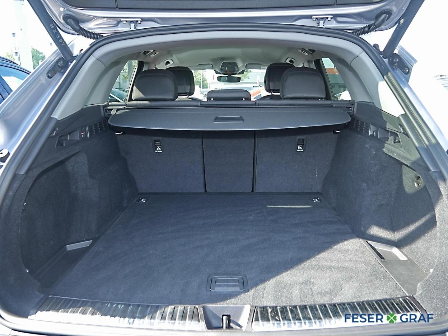 Bild über Audi Q5 SUV TFSI 150 kW S tronic - für weitere Informationen kontaktieren Sie den Audi Partner