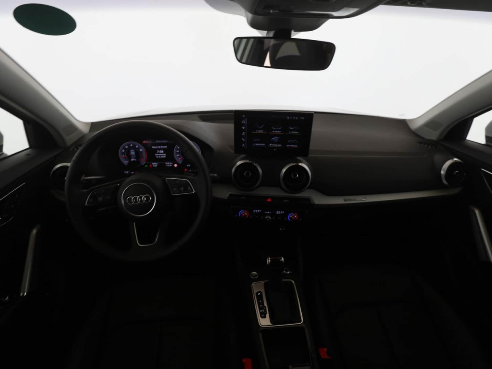 Audi Q2 S line