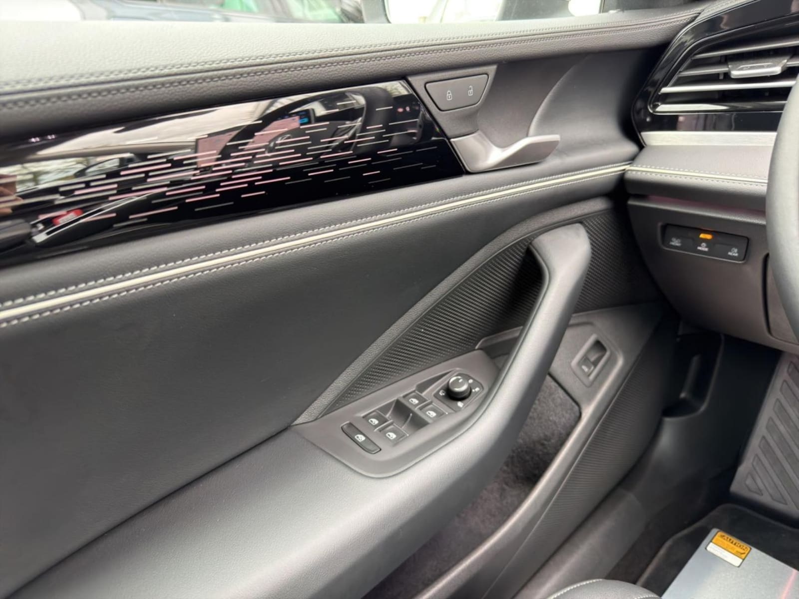 Volkswagen Passat – Bild 14