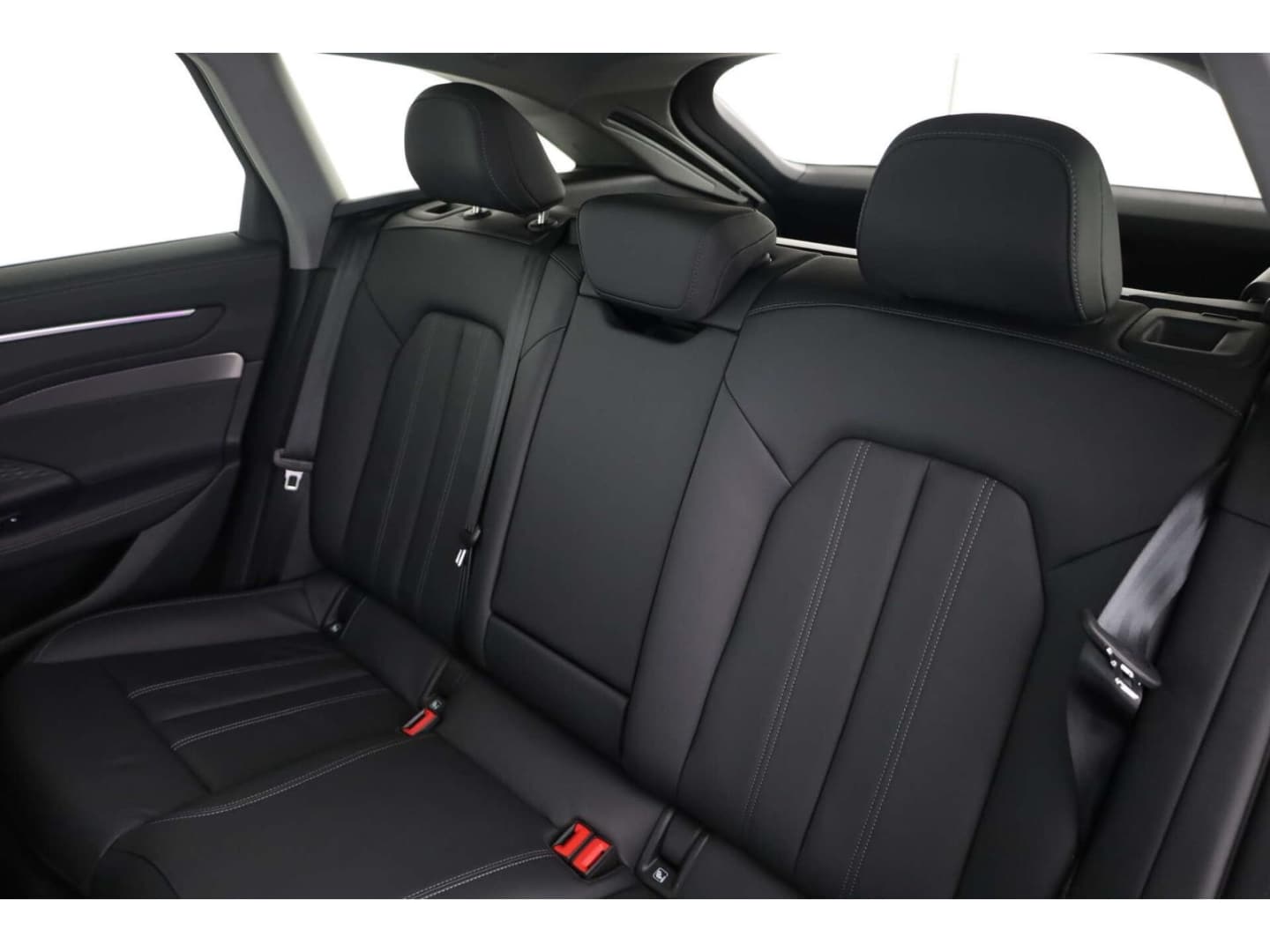 Bild über Audi A6 Avant TDI quattro 150 kW S tronic - für weitere Informationen kontaktieren Sie den Audi Partner