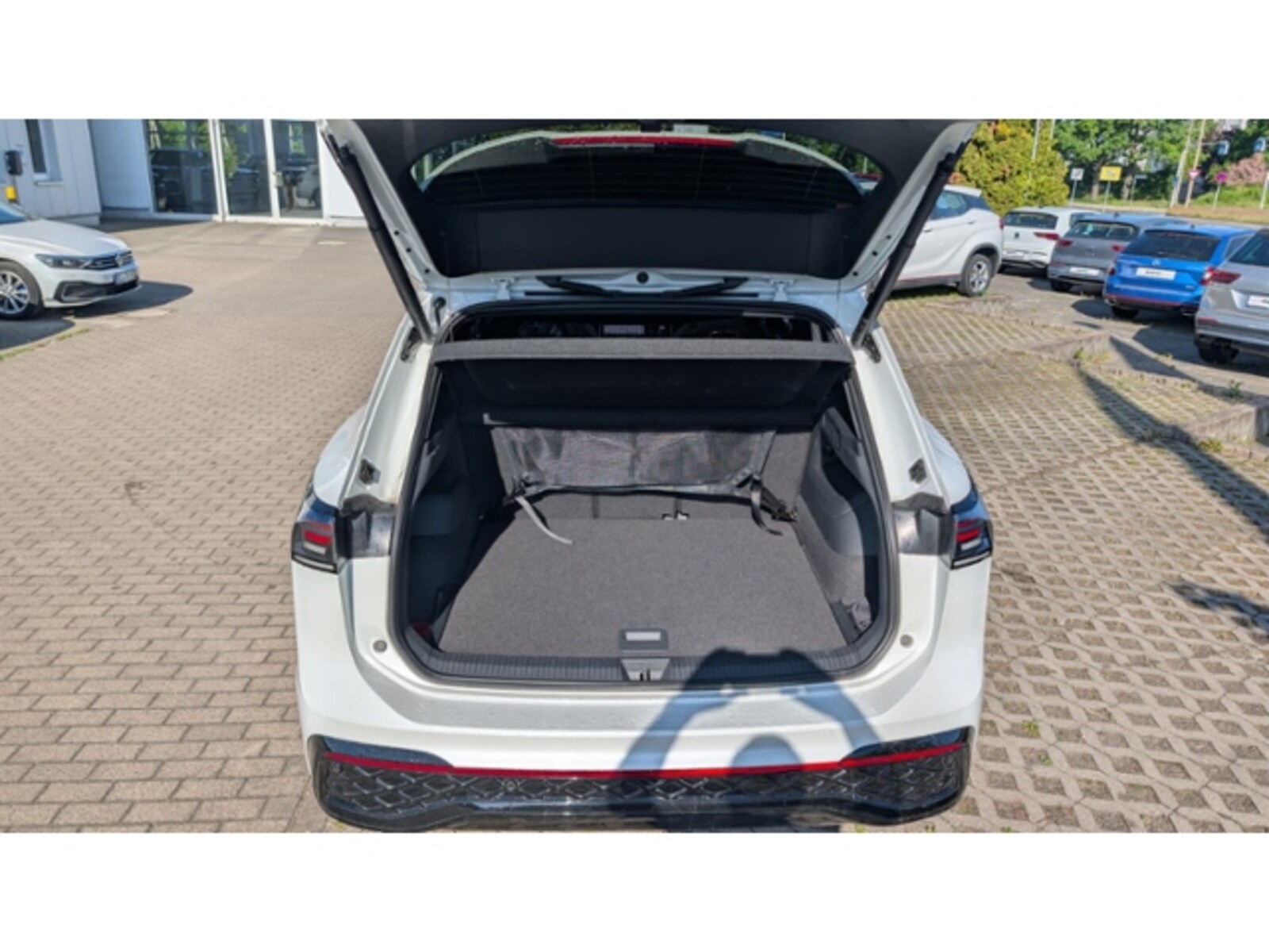 Volkswagen Tiguan – Bild 11